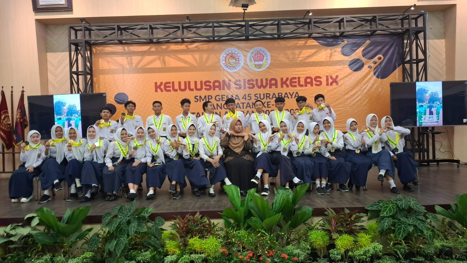 Kelas IX-D Angkatan Ke-36 TA. 2024-2025